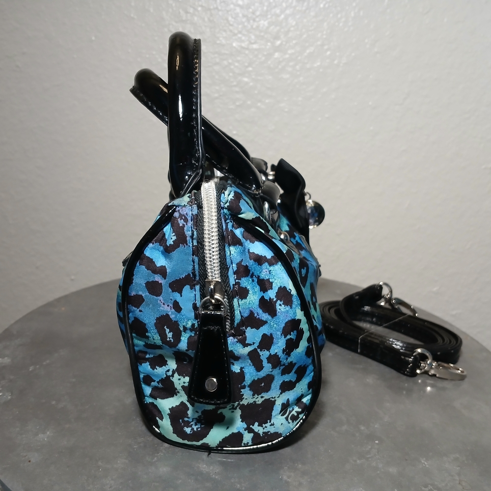 Betsey Johnson Blue Leopard Mini Messenger Roll Bag Glossy Finish & Bow - Picture 3 of 11